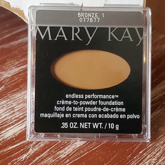 Bronze 1 Endless Performance Creme-to-Powder Foundation - Mary Kay - Picture 1 of 3